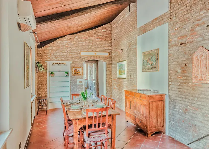 Domus Art Experience Art In The Center Of * Ferrara