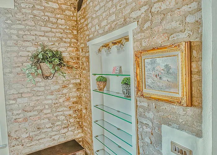 Domus Art Experience Art In The Center Of Appartamento *